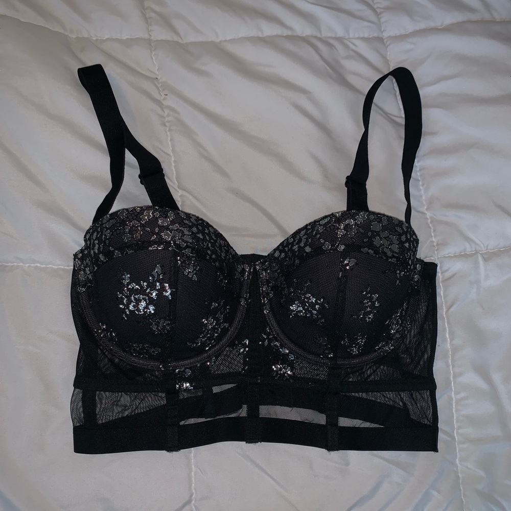 Black VS bustier
